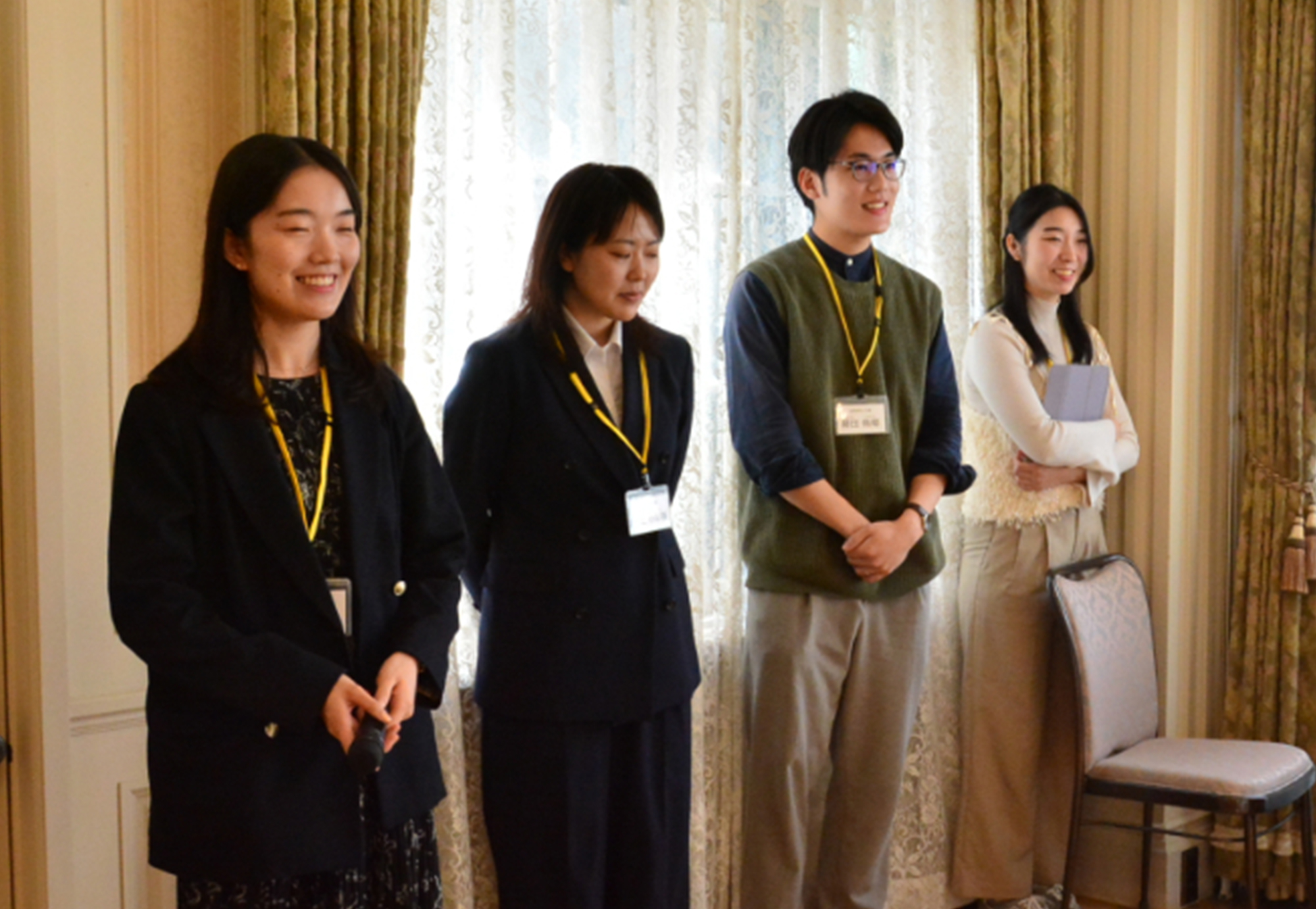 友愛ユニオンからの参加者。左から森崎桃子さん、巳上小楽咲さん、藤田脩椰さん、土屋京香さん