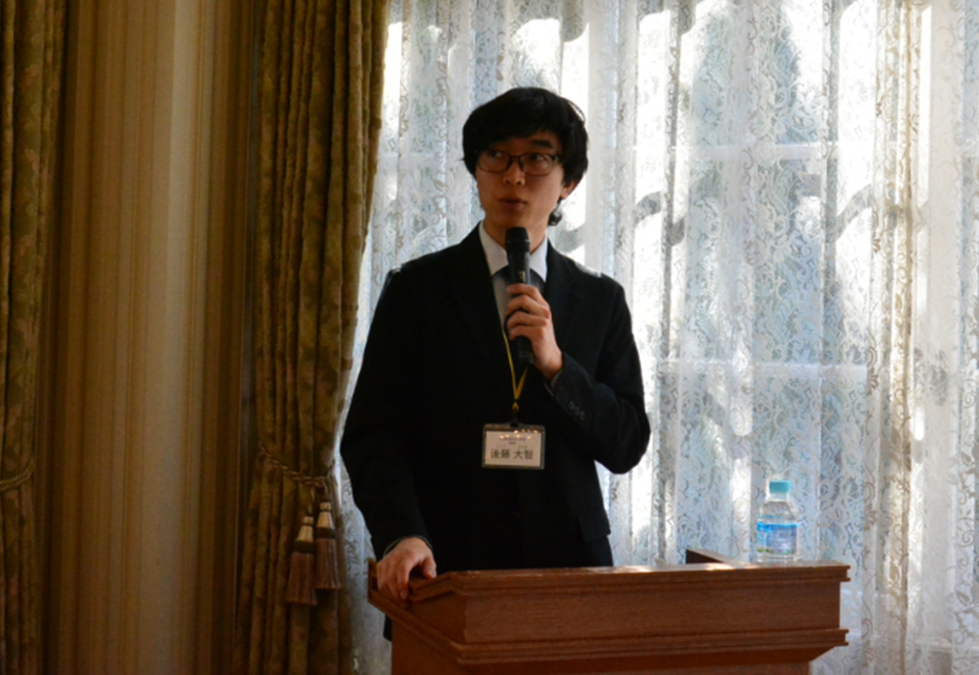 司会進行担当／後藤代智理事　よどみない司会進行ぶりは、定評がある。頼もしい若手代表理事だ