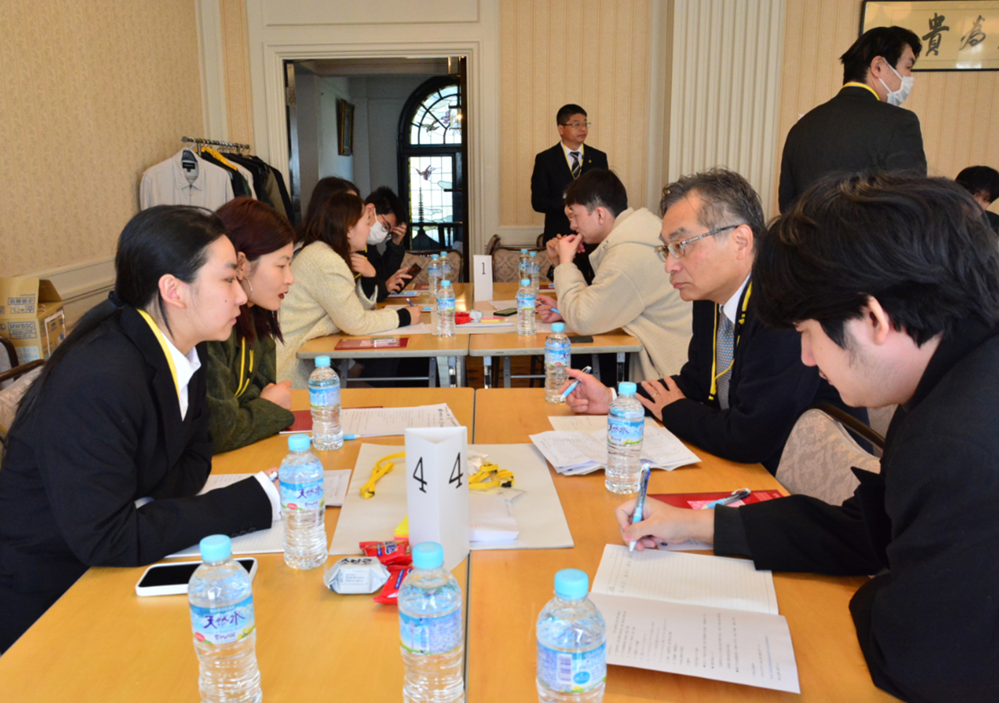 友愛ユニオンメンバーに替わり、西川理事も加わって意見交換